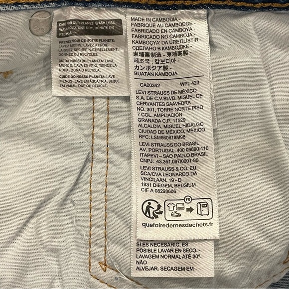 Women’s Levi’s 501 Distressed Jean Shorts Size 33 - Picture 8 of 13